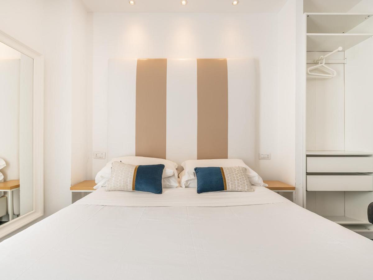 Pley Boutique Del Centro Hotel Cagliari Exterior photo