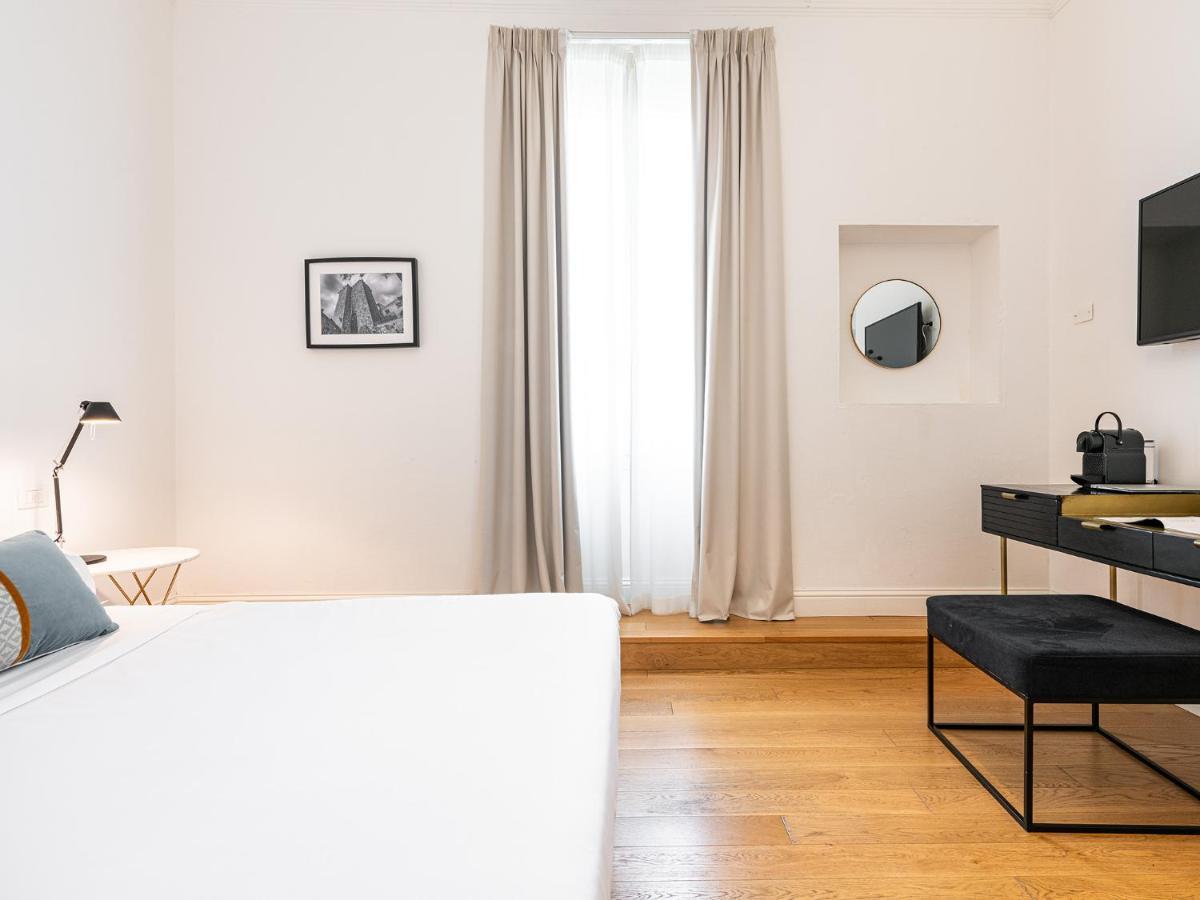 Pley Boutique Del Centro Hotel Cagliari Exterior photo