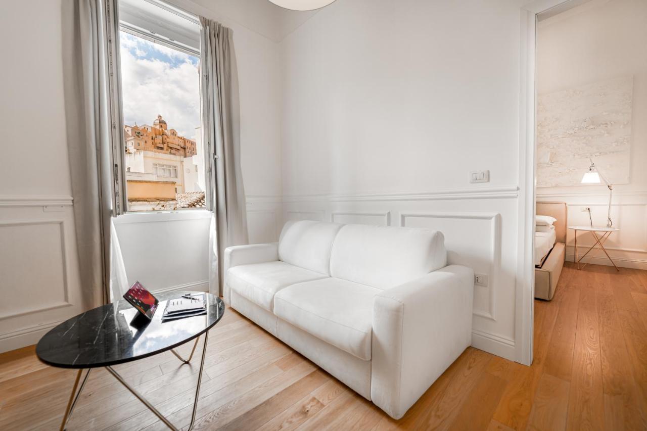 Pley Boutique Del Centro Hotel Cagliari Exterior photo