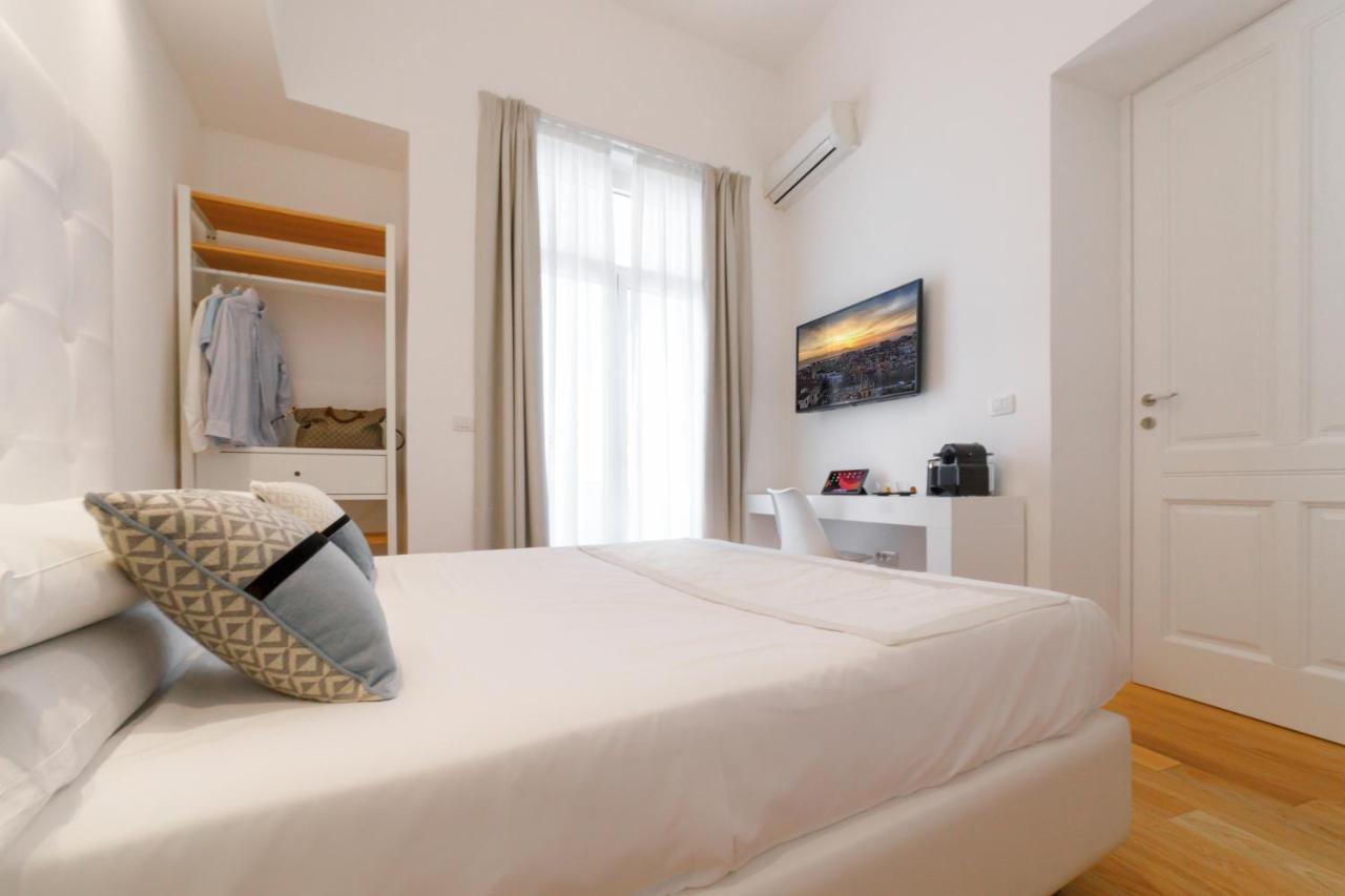 Pley Boutique Del Centro Hotel Cagliari Exterior photo
